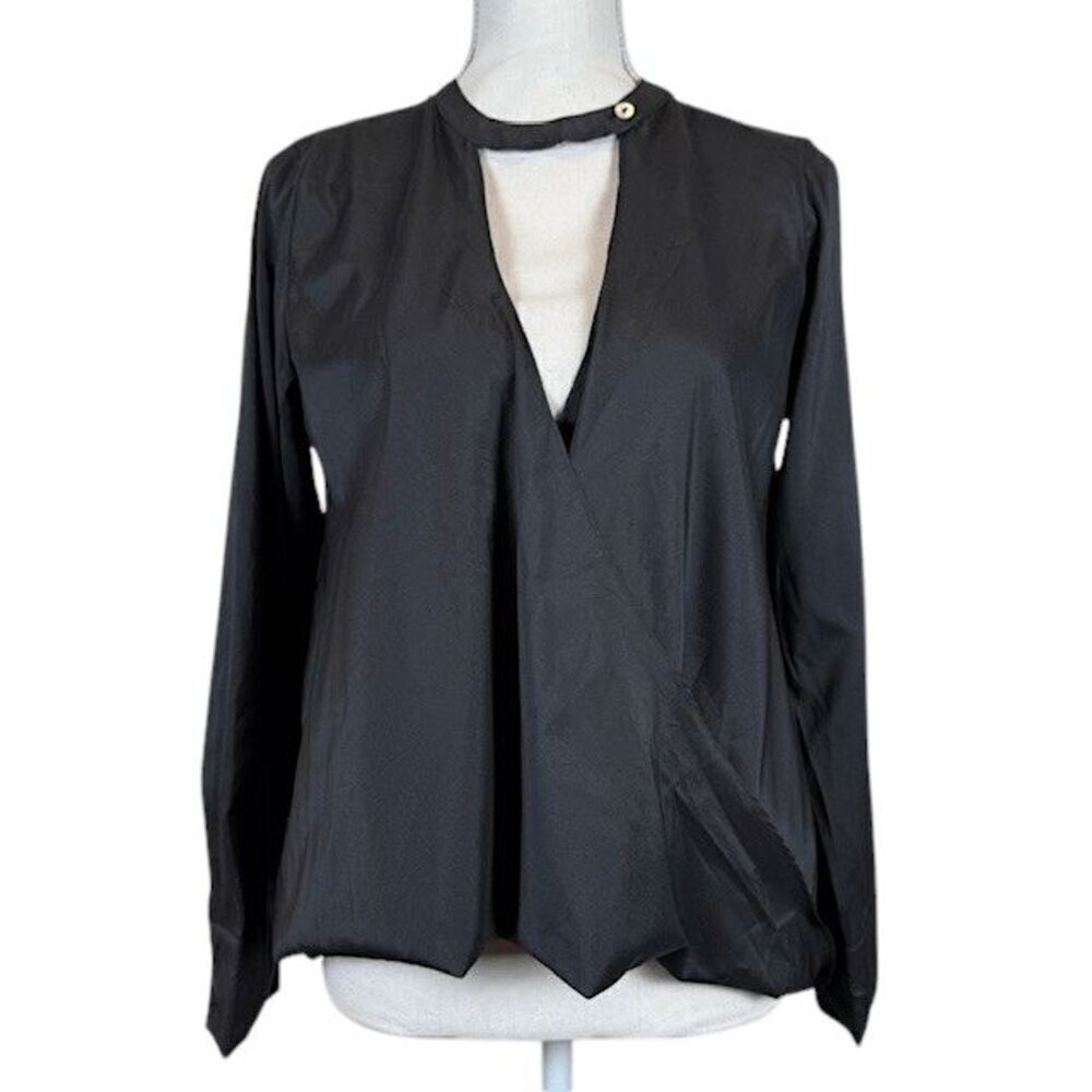 NWT Zanzea Wrap Look Black Blouse Choker Cut out‎ Neckline Cuffs Size Medium